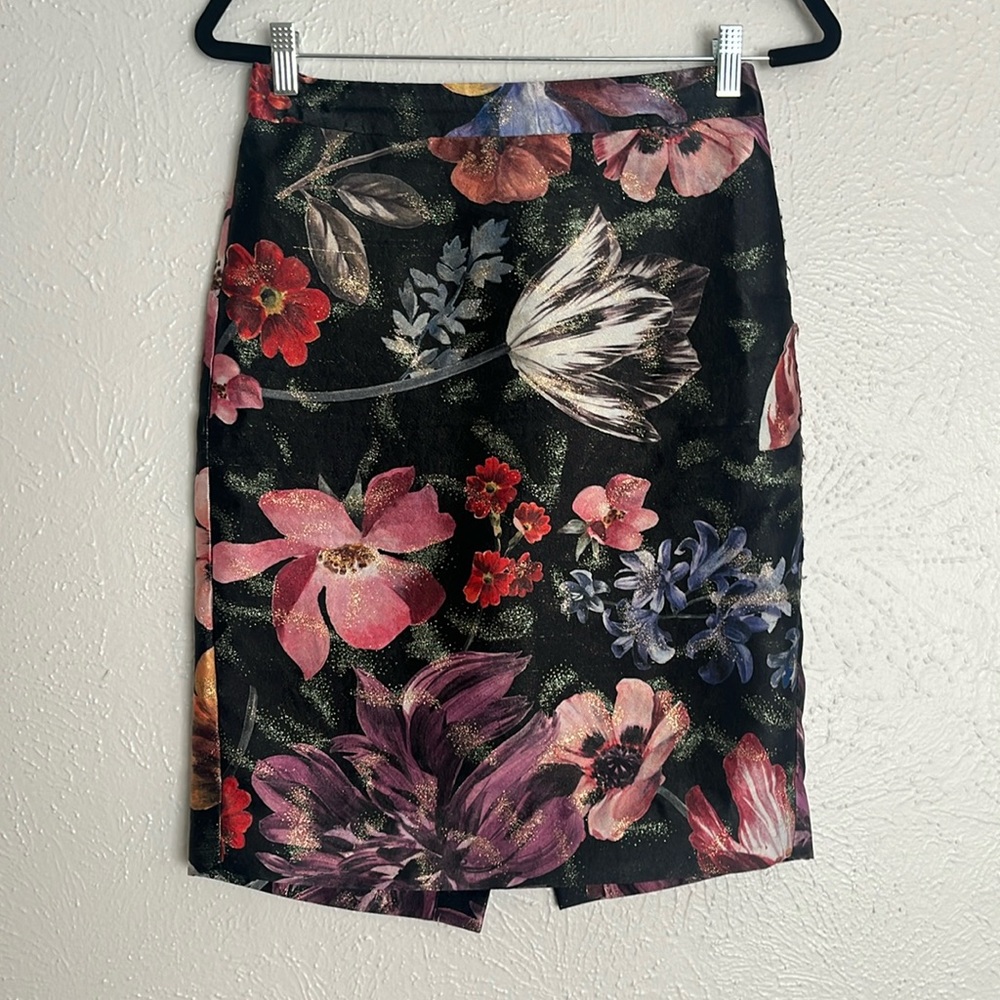 Floral pencil skirt